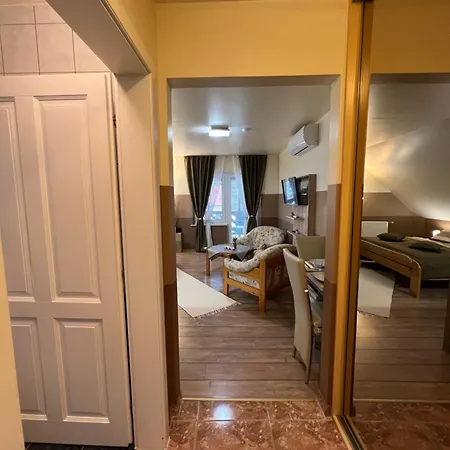 Apartman Holler Vendeghaz