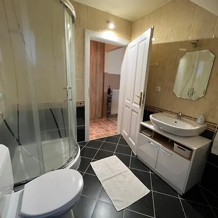 Apartman Holler Vendeghaz